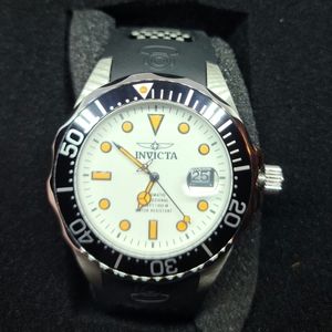 Invicta 11753 Pro Diver 47mm Silver Dial Polyurethane Bracelet.